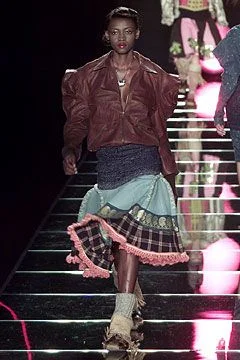 Look 18